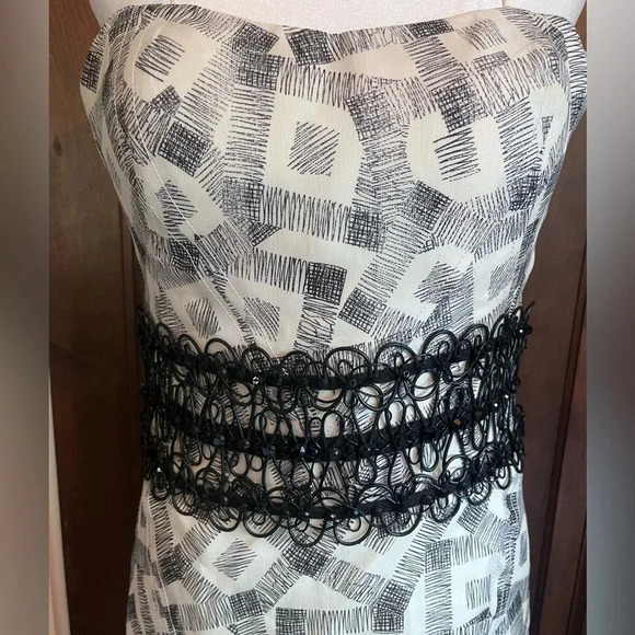 Carolina Herrera White and Black Neutral Printed Evening Gown Women Size 8 - Picture 2 of 7